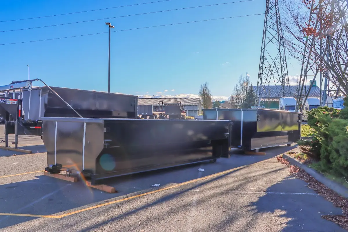 Professional dumpster rental and junk removal service in Frostproof